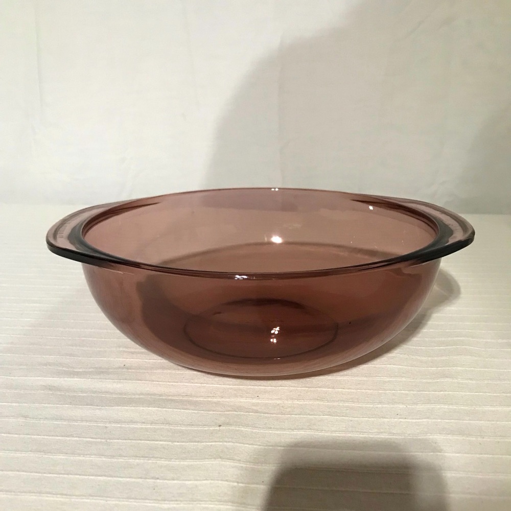Vintage Pyrex Cranberry 024/2L Mixing Bowl/Casserole Dish w/tab handles no lid